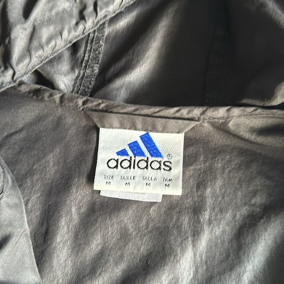 Adidas - Picture 4 of 5